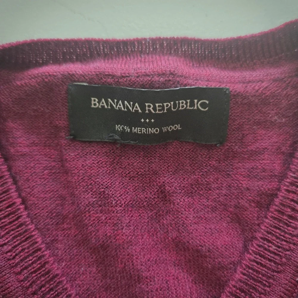 Banana Republic V-Neck Men's Sweater Burgundy 100% Merino Wool Autumn Fall Work